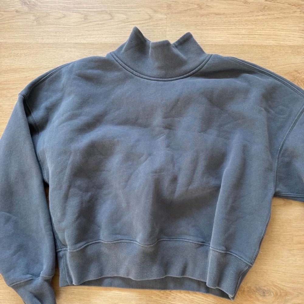 Abercrombie & Fitch Gray Mock Neck Sweater